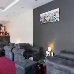 Paradise Otel 3*