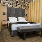 Paradise Hotel Tsigov Chark