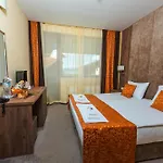 Paradise Hotel Tsigov Chark