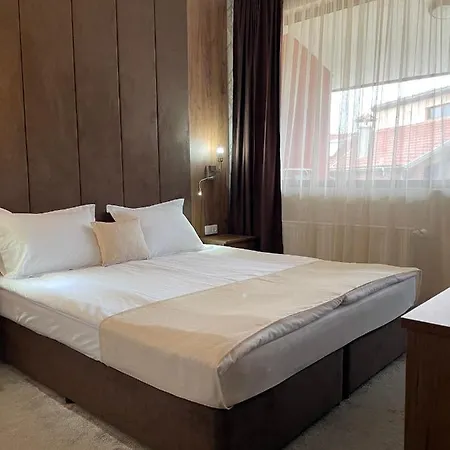 Paradise Hotel Tsigov Chark