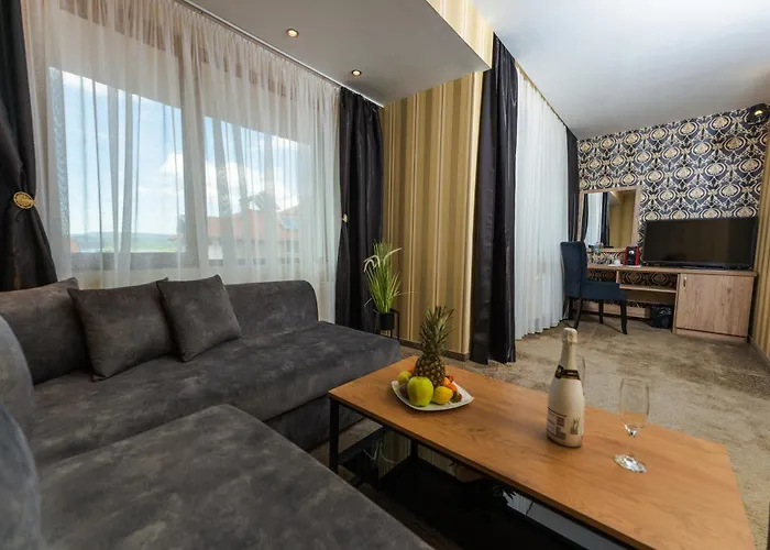 Paradise Tsigov Chark